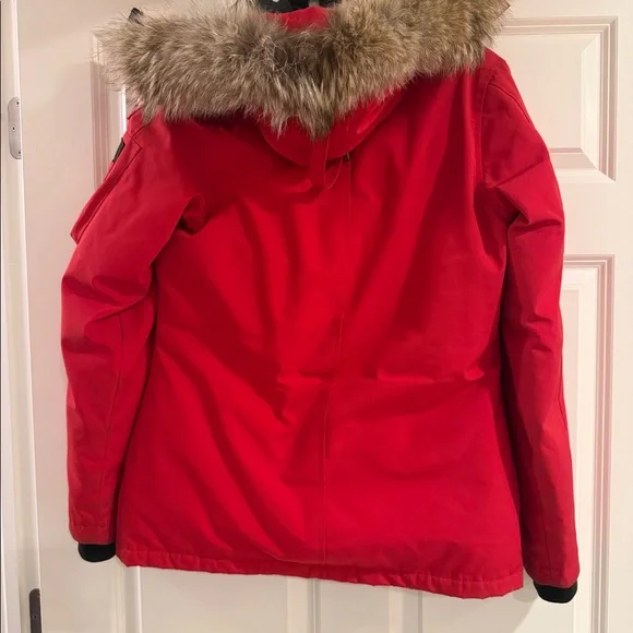 Canada Goose Montebello Parka - Picture 5 of 14